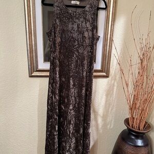 NATURAL LIFE Crinkled Chocolate Maxi Dress